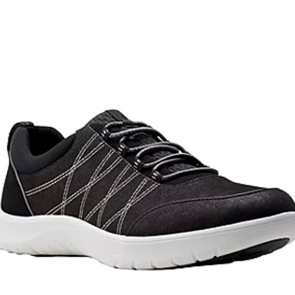 𝅺CLARKS, woman's 8 M - Picture 1 of 4